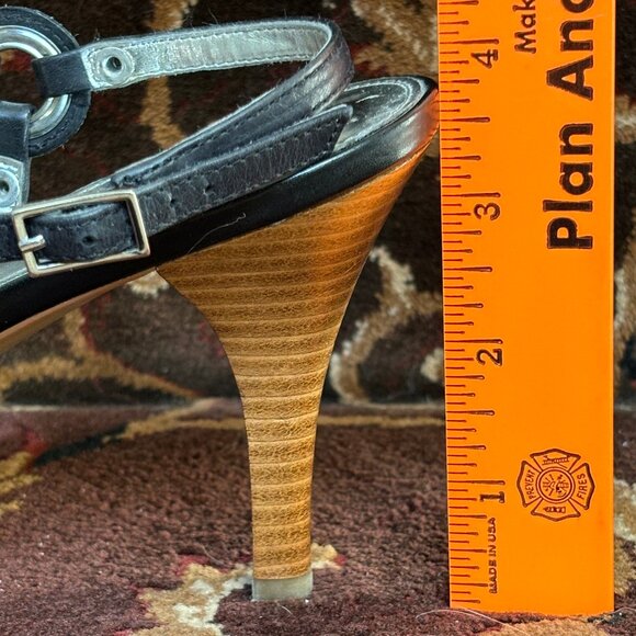 Calvin Klein Women's Black Slingback Sandal, Size 8 1/2 - Picture 4 of 5